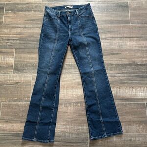 Levi’s 725 High-Rise Bootcut Retro Women’s Jeans